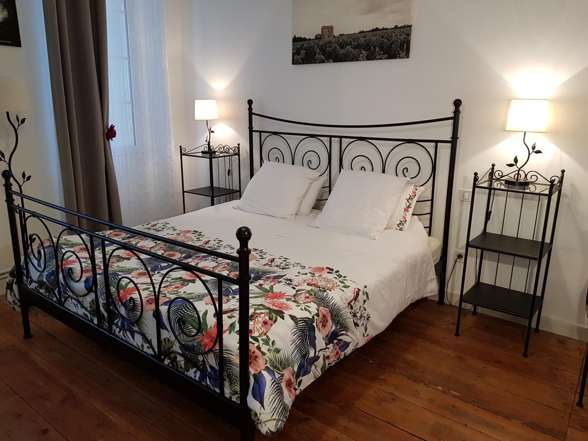 Bed and Breakfast Le Medoc De Maxou Lamarque Exterior foto