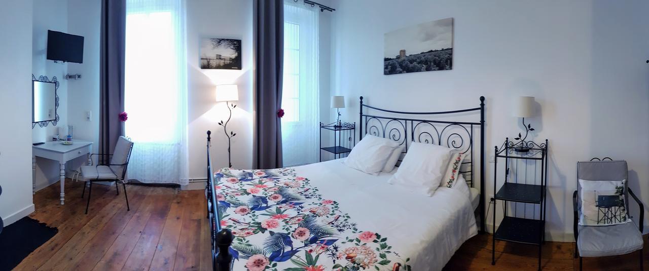 Bed and Breakfast Le Medoc De Maxou Lamarque Exterior foto